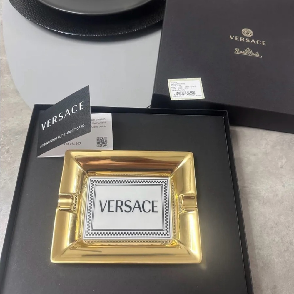 VERSACE ASHTRAY
ROSENTHAL RHAPSODY